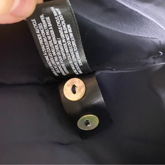 Icons By Simons Black Satin Shirt Mens M Long Sleeve Button Up Smooth Breezy - Picture 5 of 7